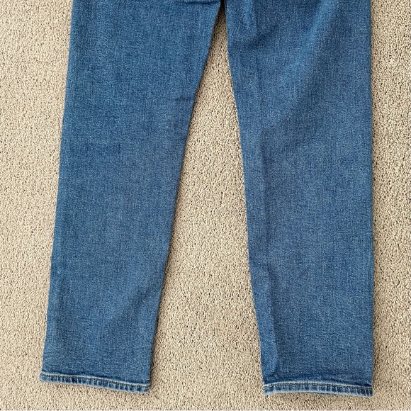 Levi’s High Rise Wedgie Straight Cropped Jeans - Medium Wash - Picture 8 of 14